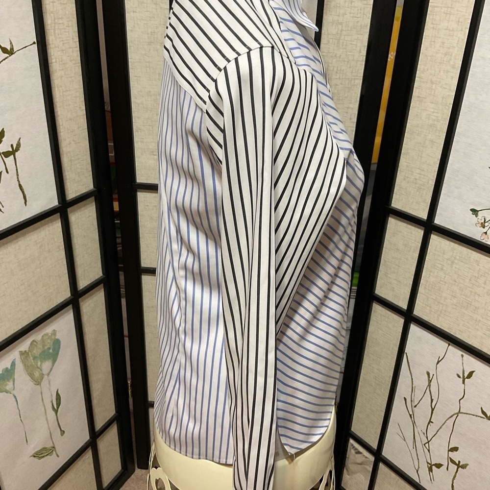 FoxCroft Ladies Shirt New Without Tags Size 4 - Picture 2 of 7
